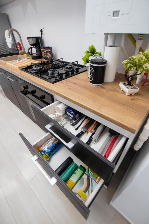 Studio Moghioros Park Bucureşti Eksteriør bilde